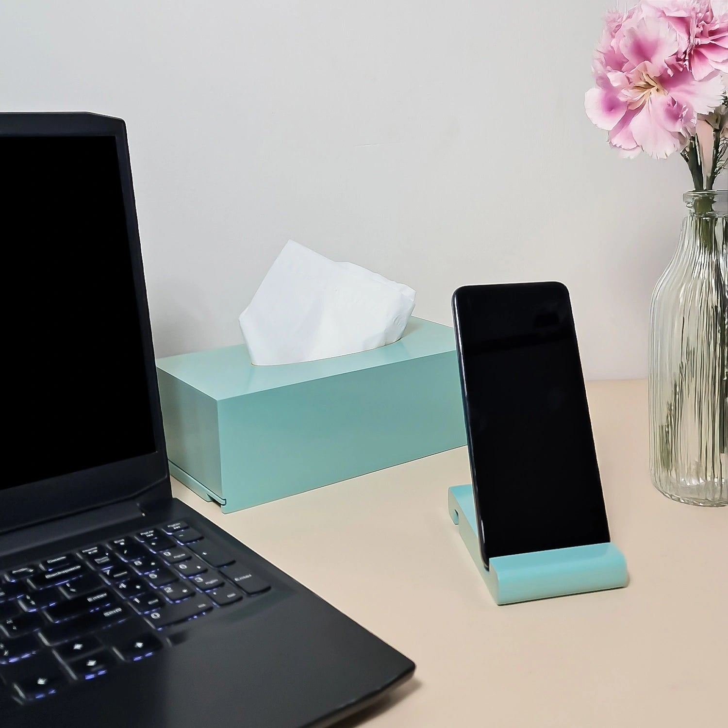 Tiffany Solid Color Handcrafted Face Tissues Holder