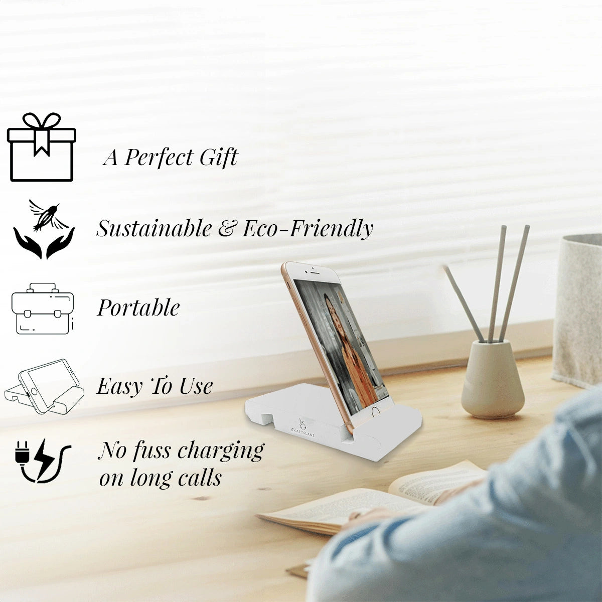 Eggshell Colorful Handcrafted Wooden Desktop Mobile Stands