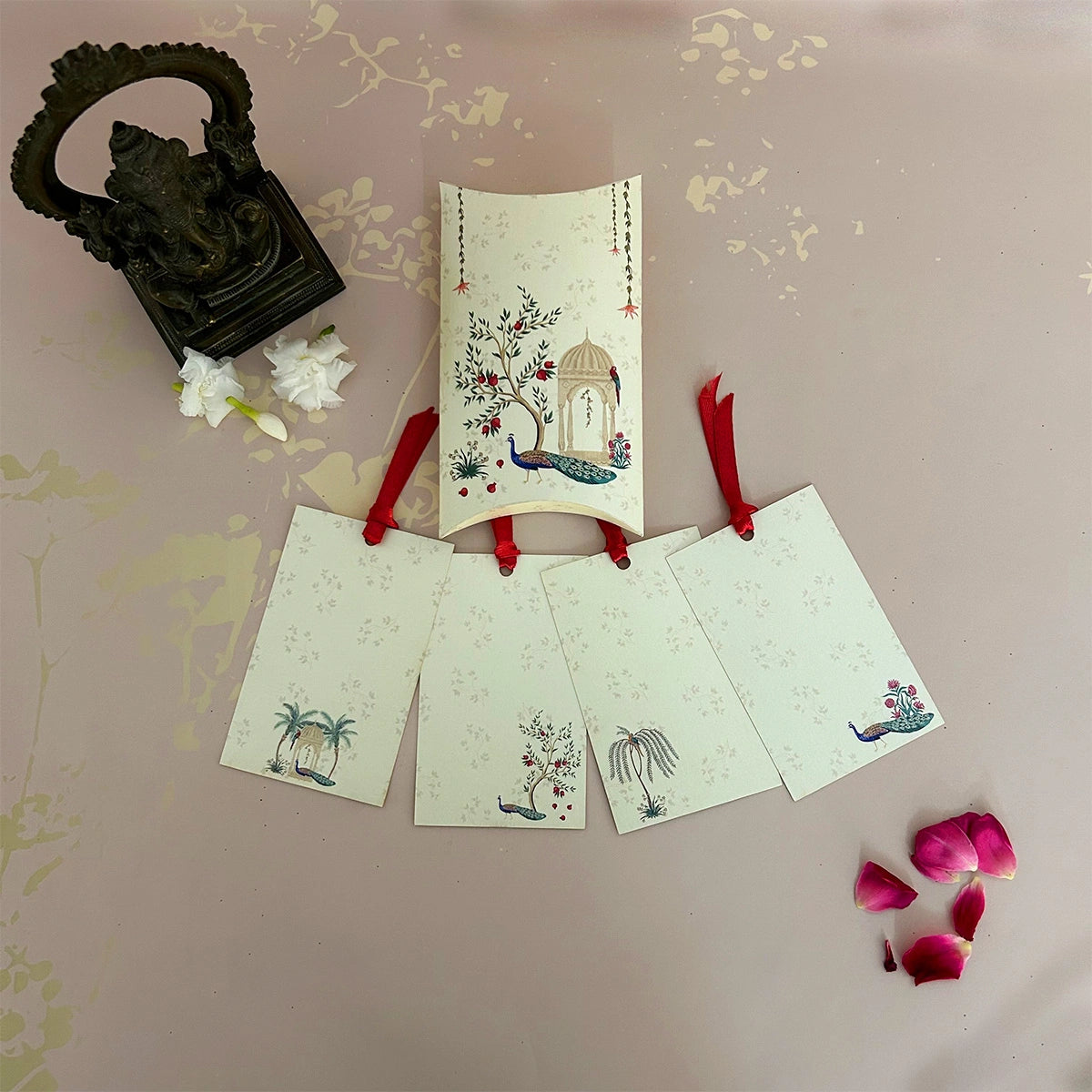 Mughal Gardens Gift Tags in a Pillow Pack