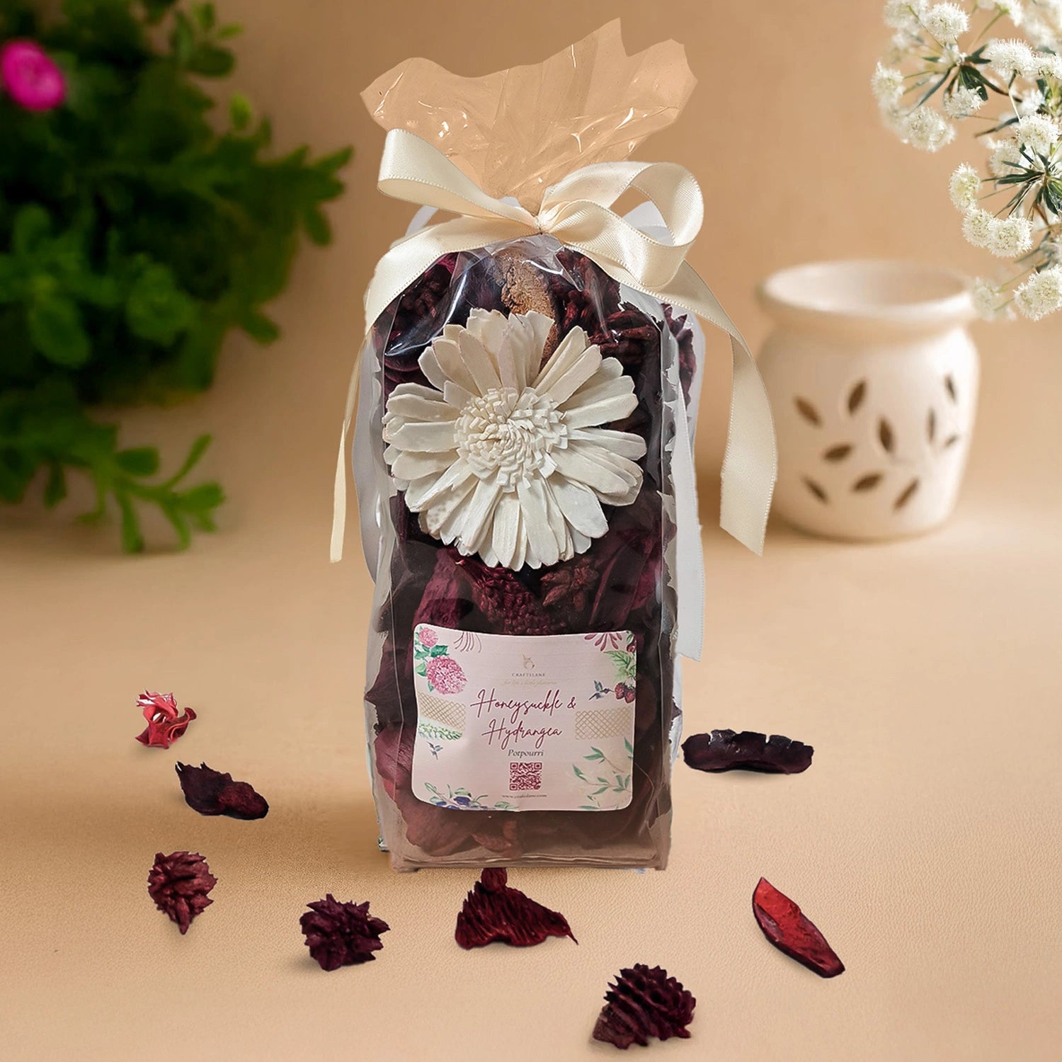Honeysuckle & Hydrangea Luxury Potpourri (100 gms)